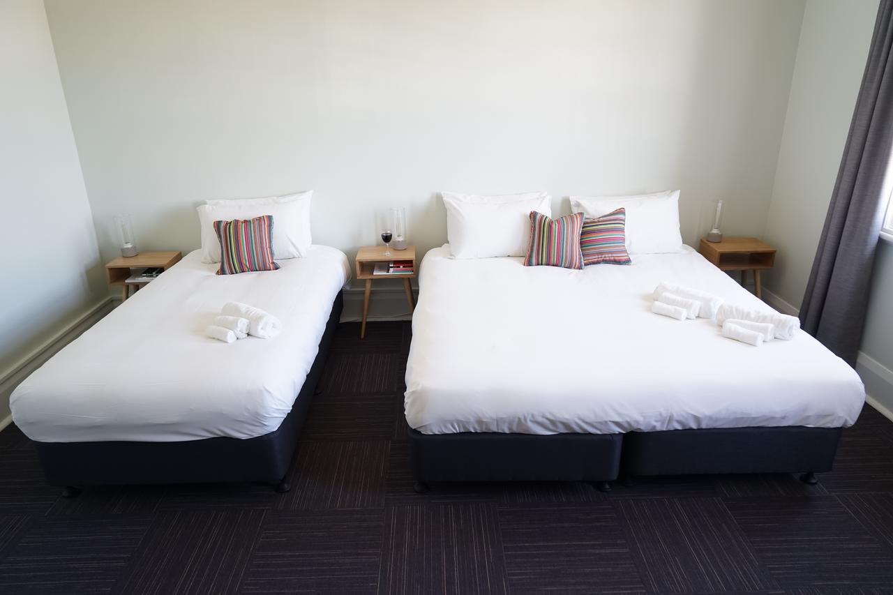 Rosehill Hotel Sidney Exterior foto